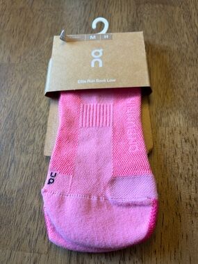 On Running Elite Run Sock Low - Pink/Raspberry NWT Size M 9.5-11W